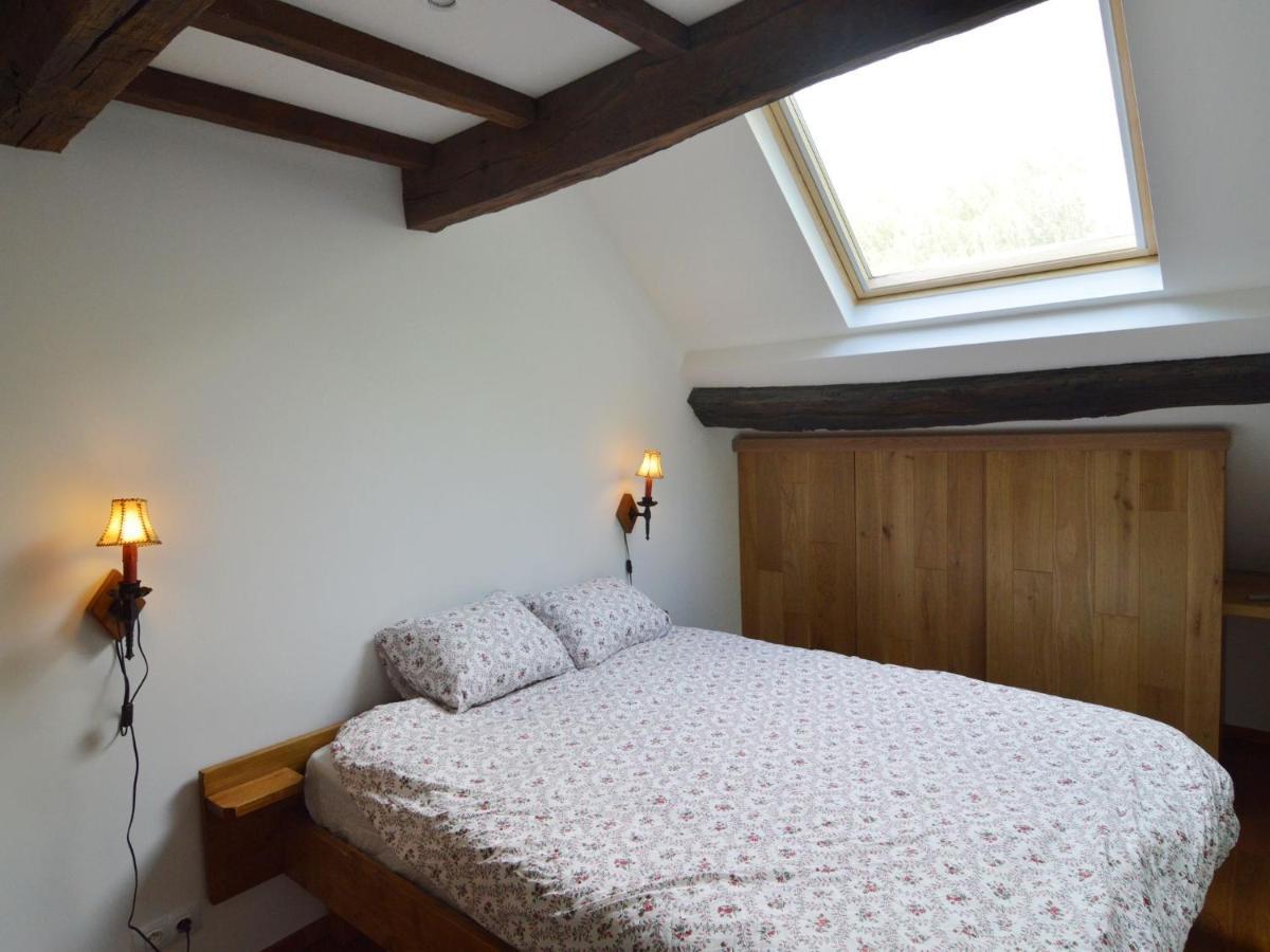 Inviting Holiday Home In Beauraing Honnay