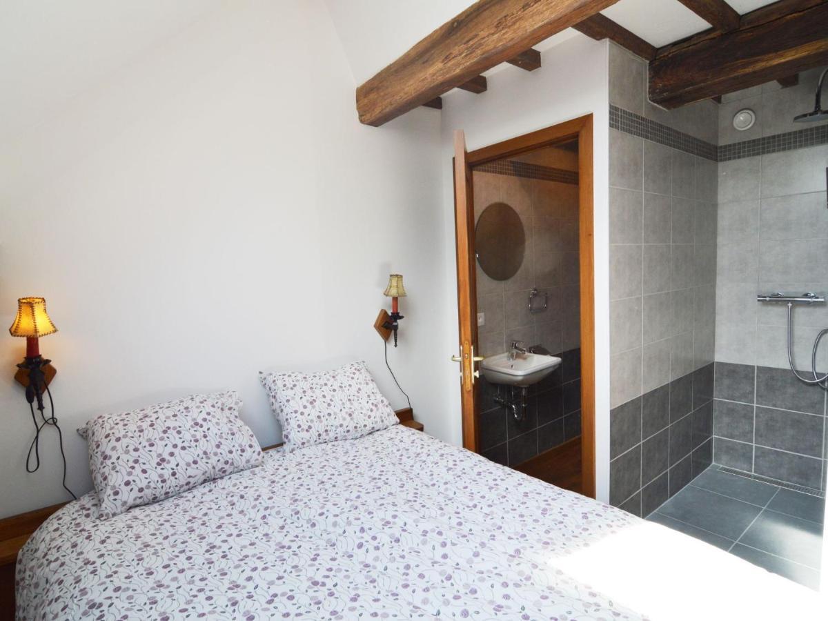 Inviting Holiday Home In Beauraing Honnay