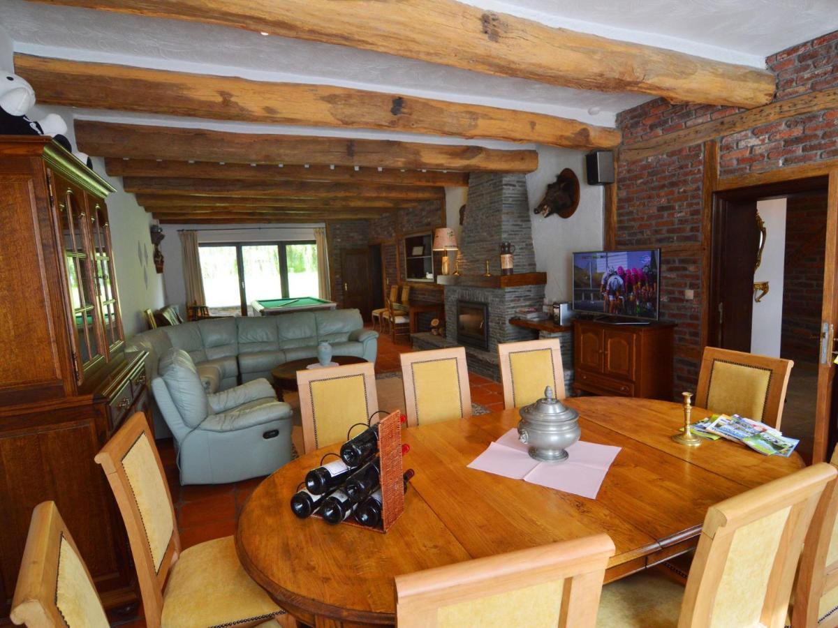 Inviting Holiday Home In Beauraing Holiday home *
