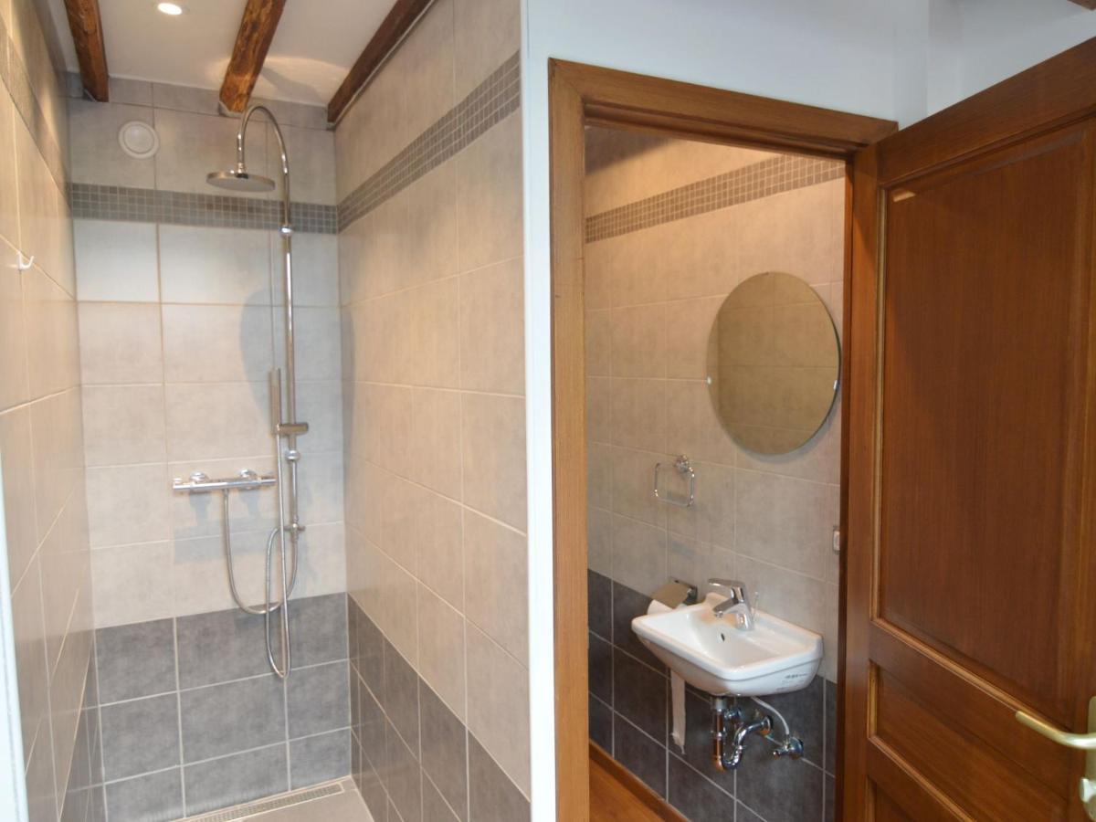 Inviting Holiday Home In Beauraing *