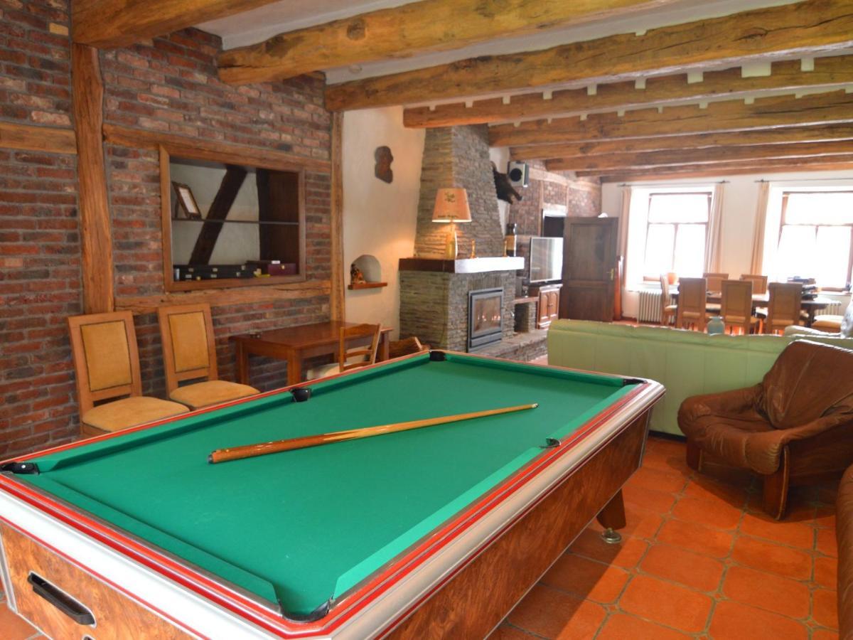 Inviting Holiday Home In Beauraing Holiday home