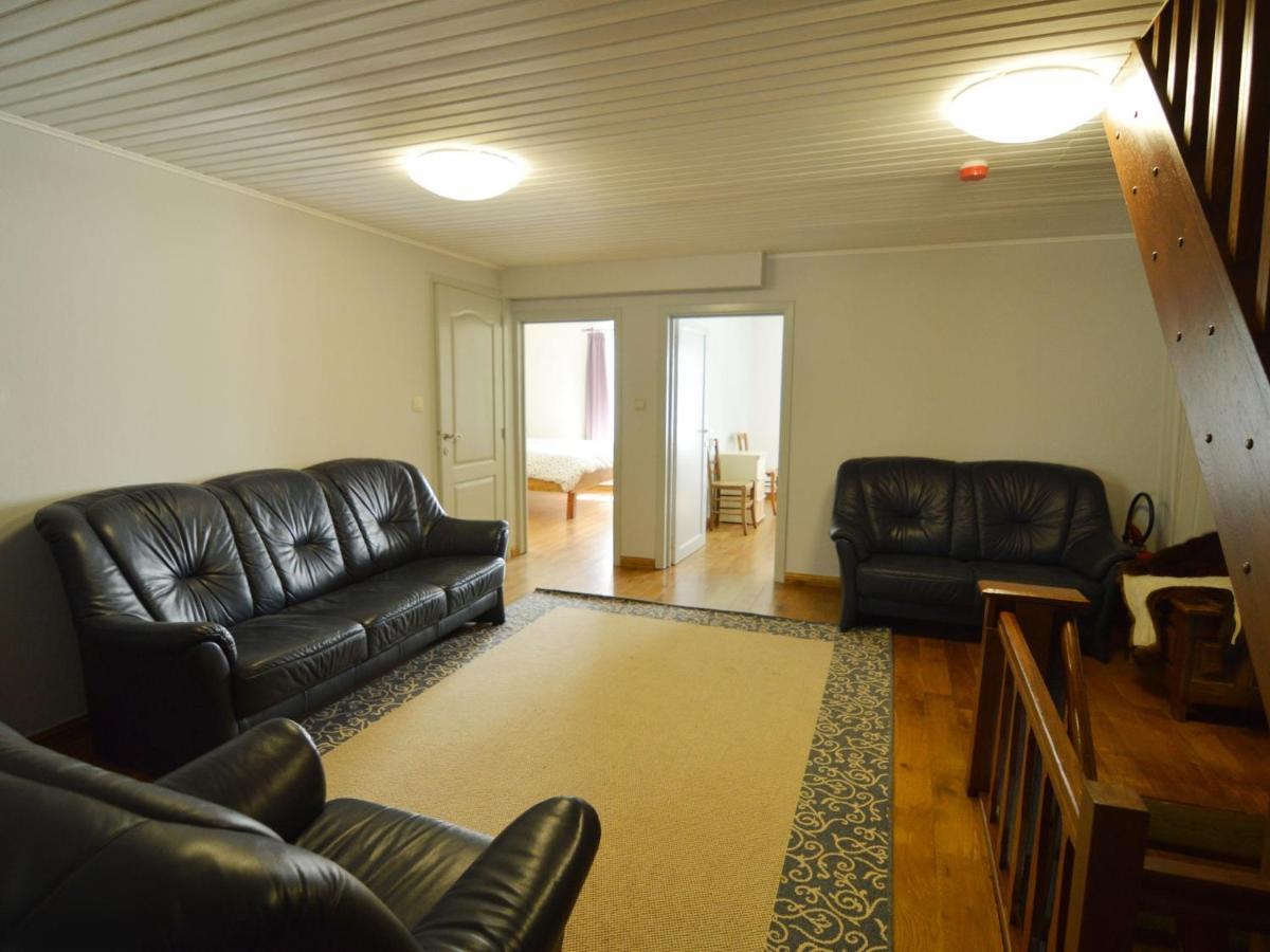 Inviting Holiday Home In Beauraing *